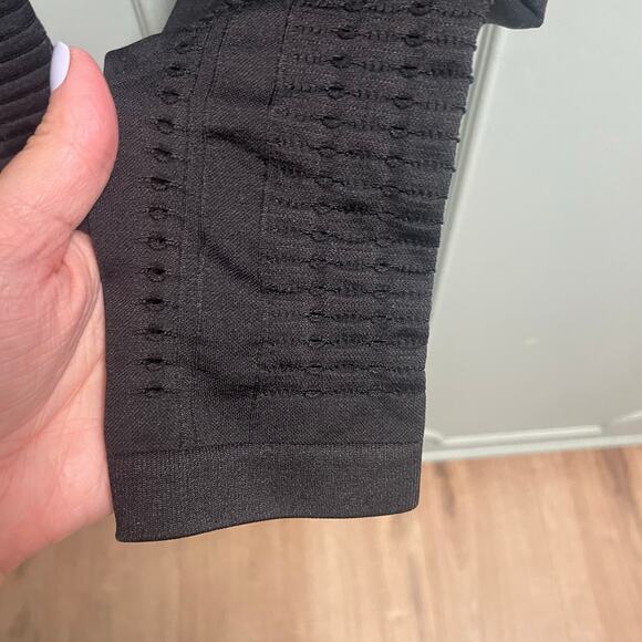 Gymshark Laser Cut High Rise Black Leggings Size Small Gym Workout Athletic - Picture 4 of 4